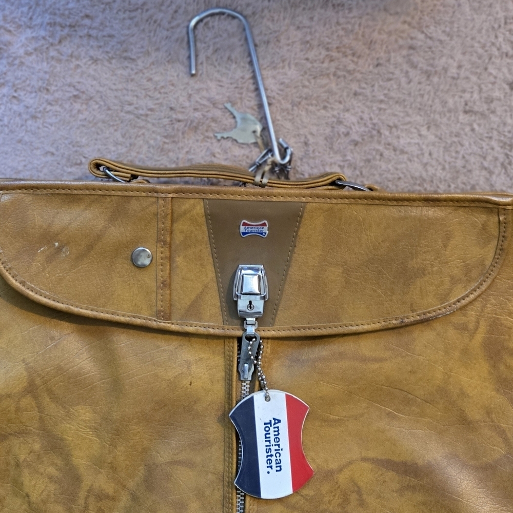 American Tourister Vintage Hanging Travel Bag Faux Leather Tan - Picture 4 of 11